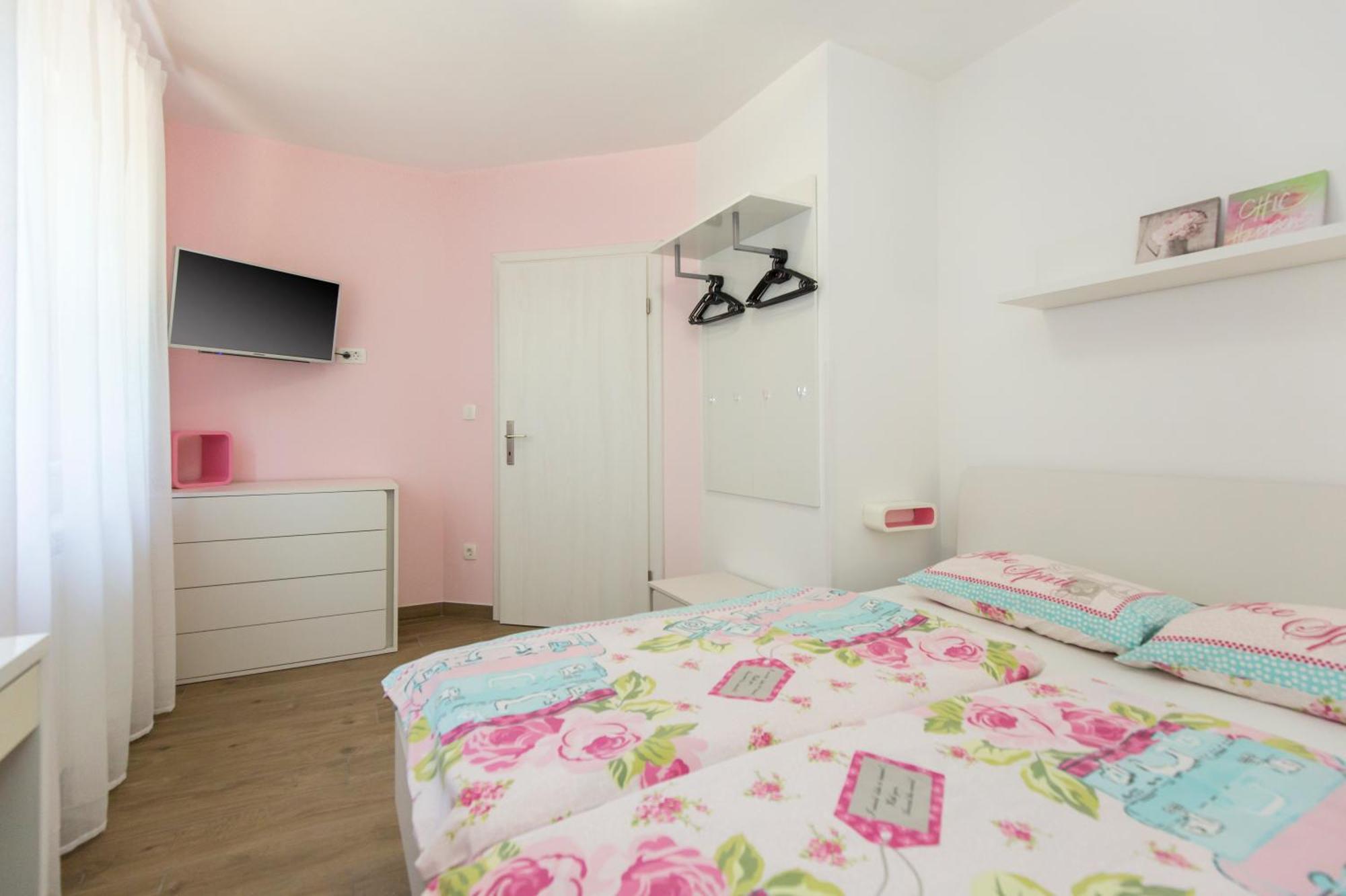 Holiday Home Rea Лабин Экстерьер фото